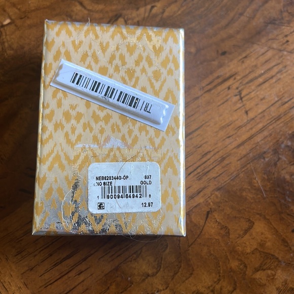 Nordstrom Ear cuff silver plated 4 single earrings new in box - Picture 3 of 3